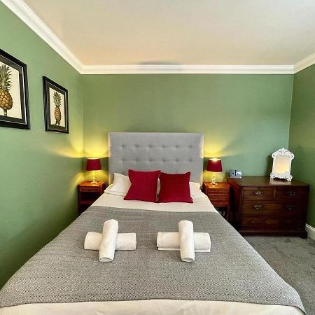 Regency Apartment - Marine Square By Crown Gardens Holiday Homes Brighton Екстер'єр фото