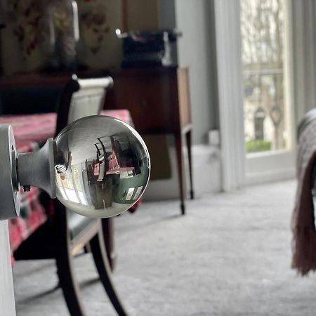 Regency Apartment - Marine Square By Crown Gardens Holiday Homes Brighton Екстер'єр фото