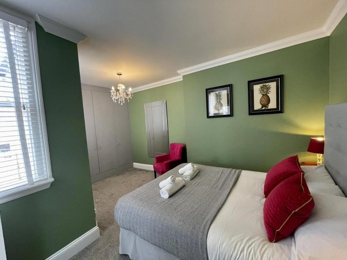 Regency Apartment - Marine Square By Crown Gardens Holiday Homes Brighton Екстер'єр фото